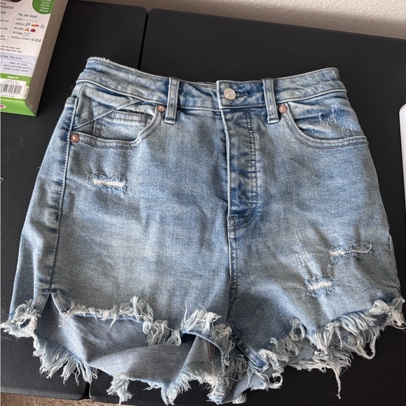We The Free Pants - Free People We The Free Crvy Distressed Frayed Hem Shorts Size 26
